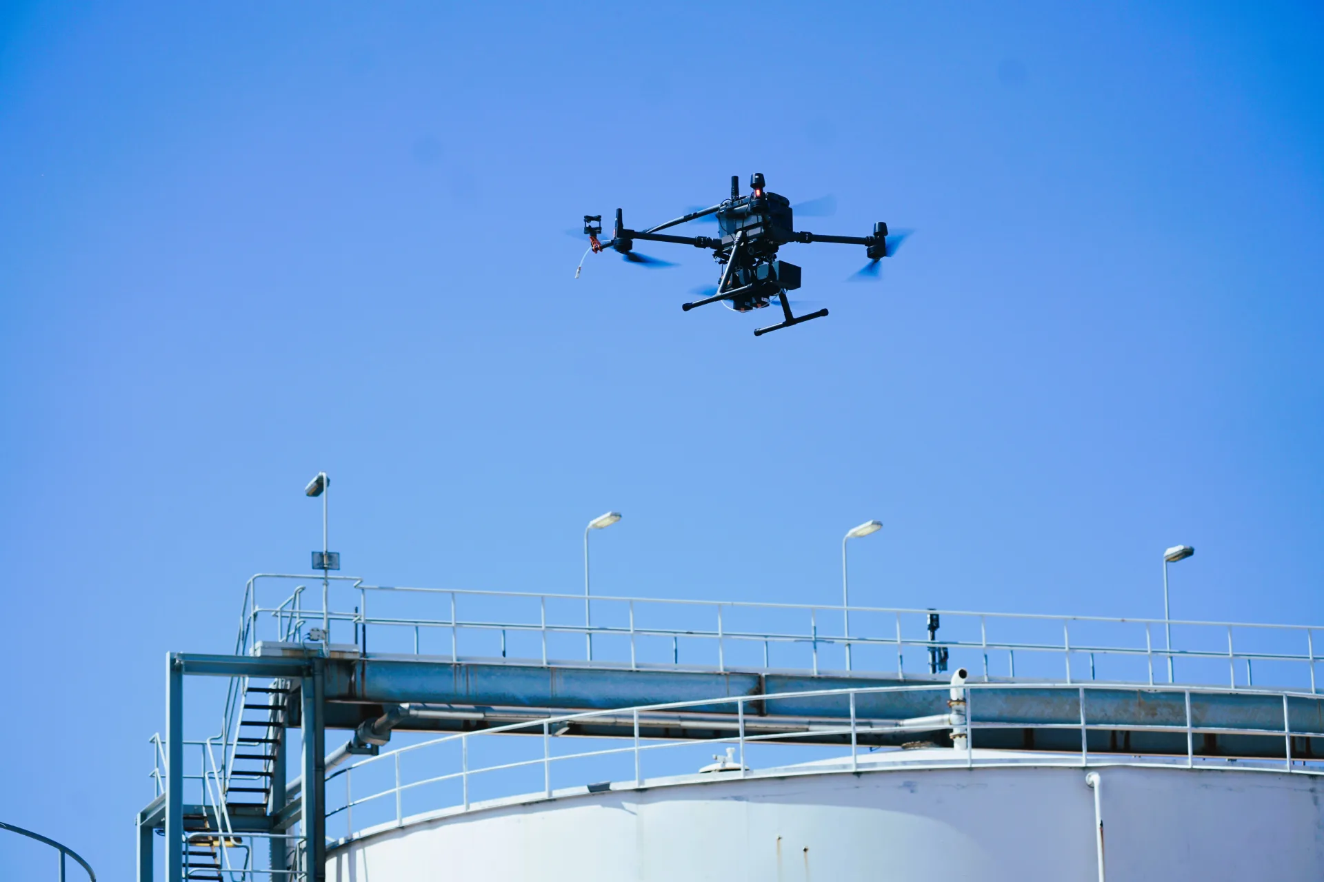 Drone tank blue